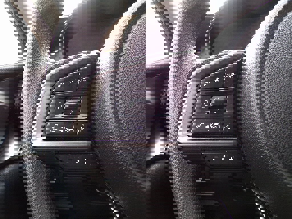 Used 2024 Subaru Impreza 2.0i Sport image 20