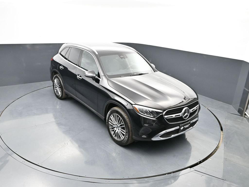 Used 2026 Mercedes-Benz GLC 300 4MATIC image 42