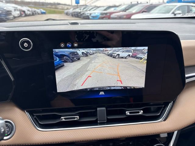 Used 2025 Chevrolet Equinox ACTIV image 17