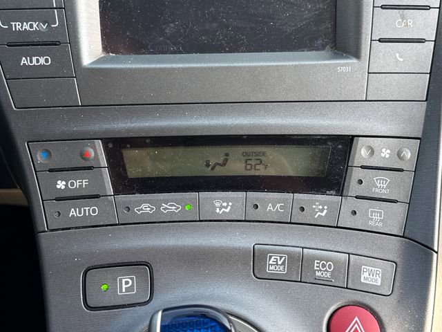 Used 2014 Toyota Prius Two image 27