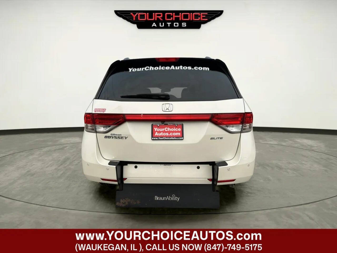 Used 2016 Honda Odyssey Touring Elite image 9