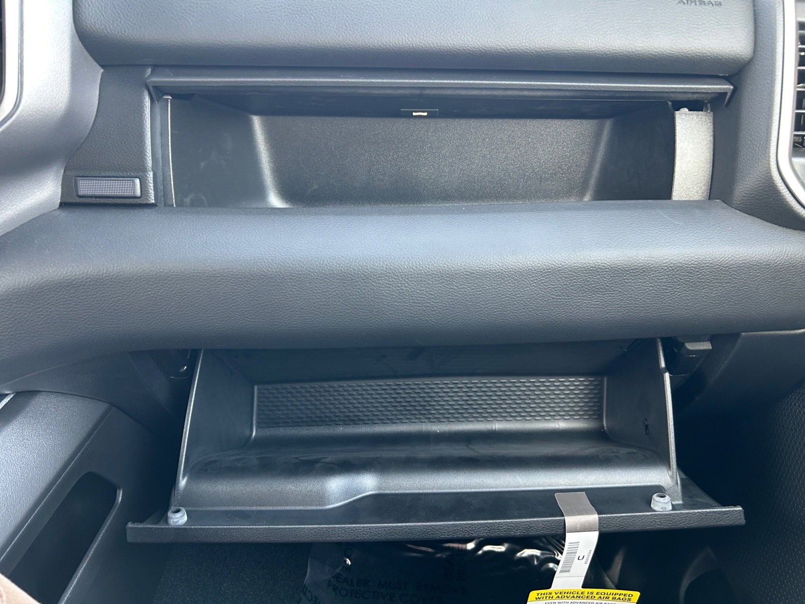 New 2026 RAM 1500 4x4 Crew Cab image 17