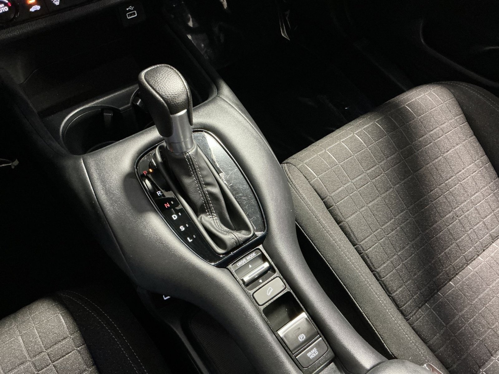 Used 2023 Honda HR-V LX image 22