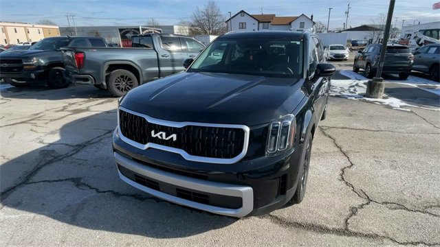 Used 2023 Kia Telluride EX image 5