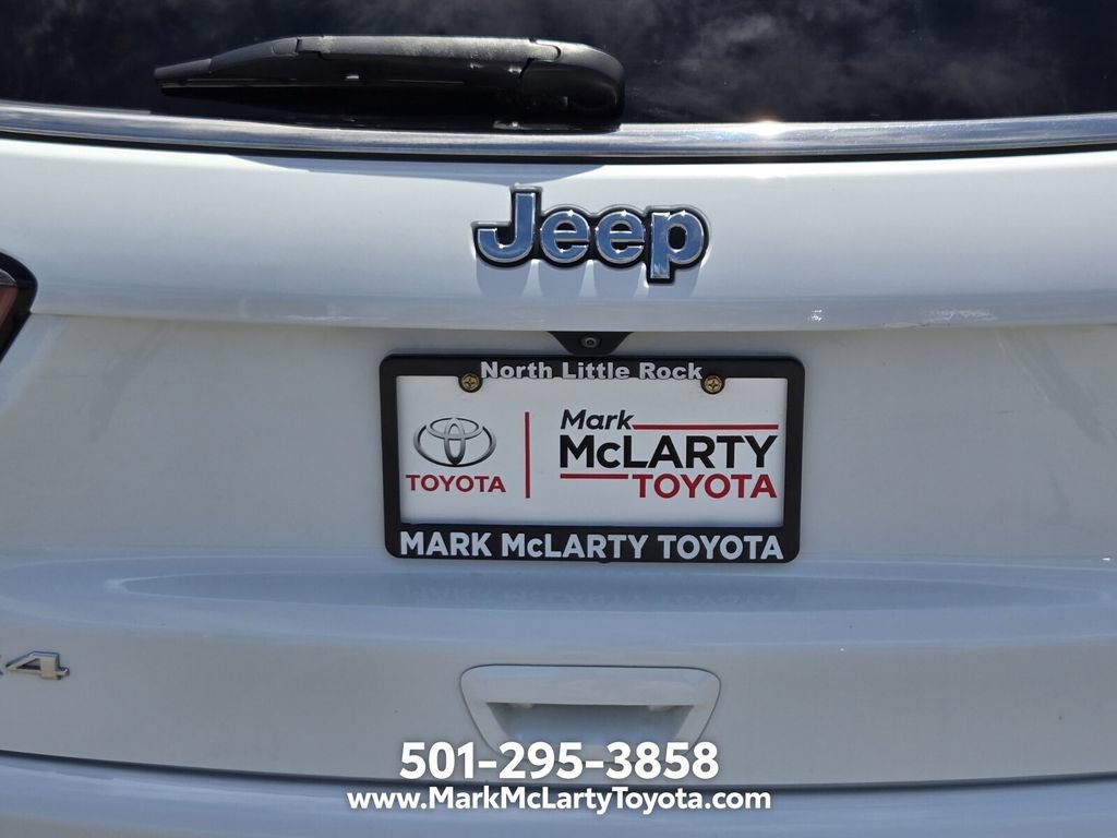 Used 2023 Jeep Compass Sport AWD/4WD image 15
