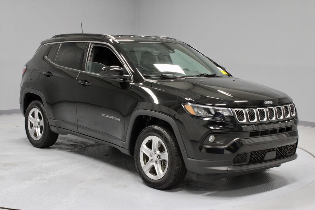Used 2023 Jeep Compass Latitude w/ Convenience Group