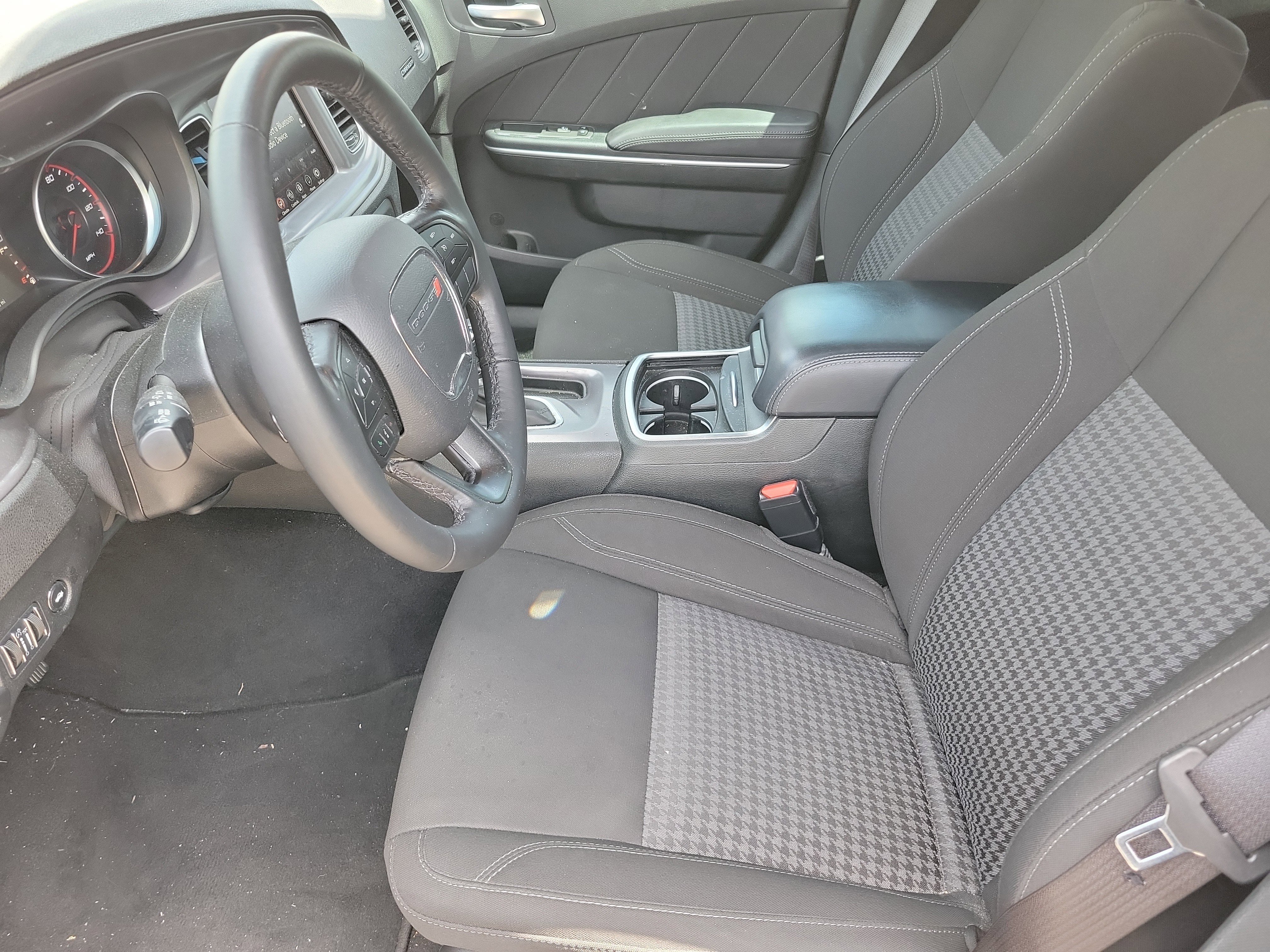 Used 2023 Dodge Charger SXT w/ Cold Weather Package RWD image 3