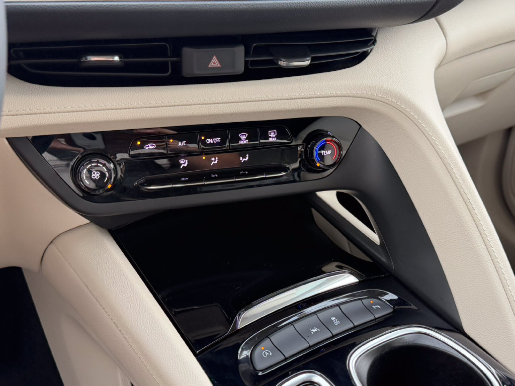 Certified 2023 Buick Envision Preferred FWD image 37