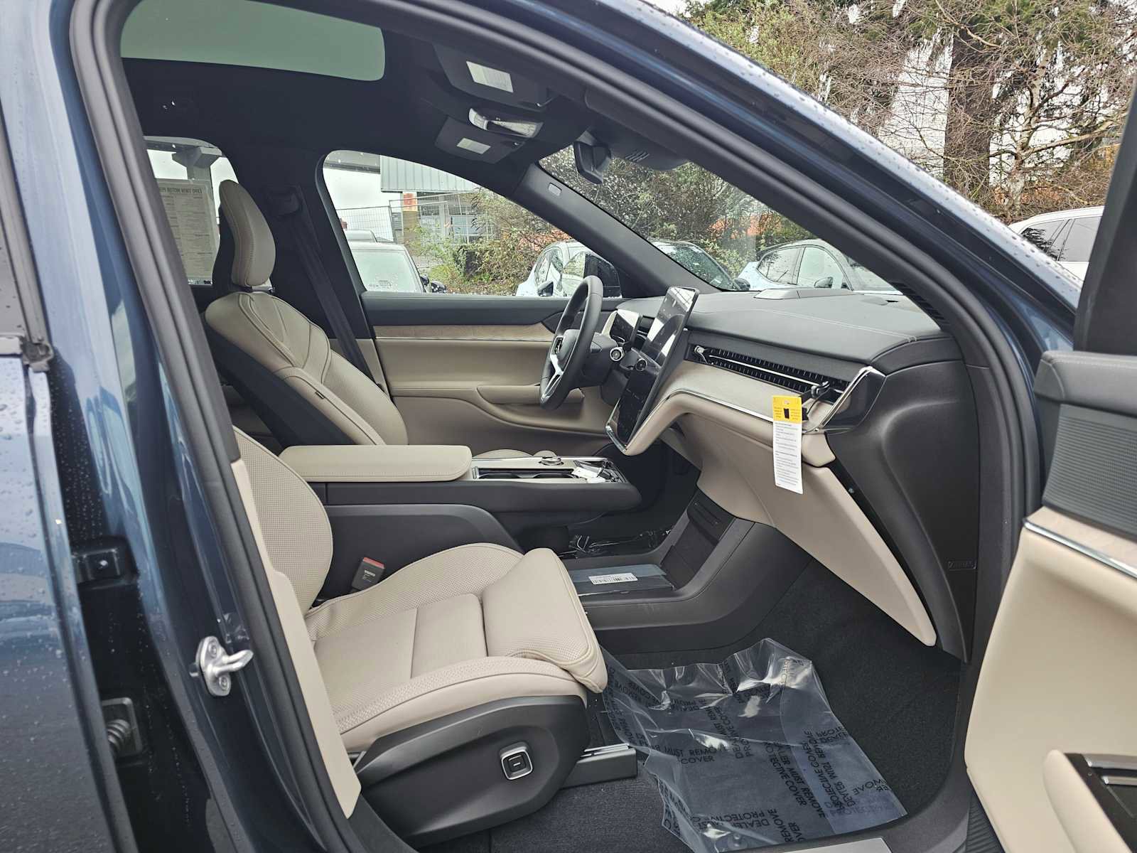 New 2026 Volvo EX90 Ultra image 11