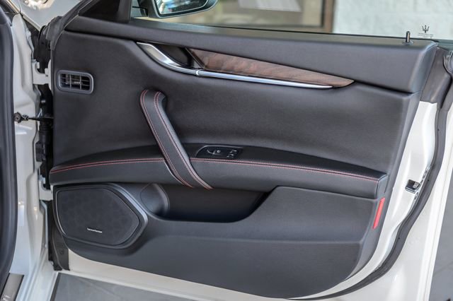 Used 2019 Maserati Ghibli S image 54