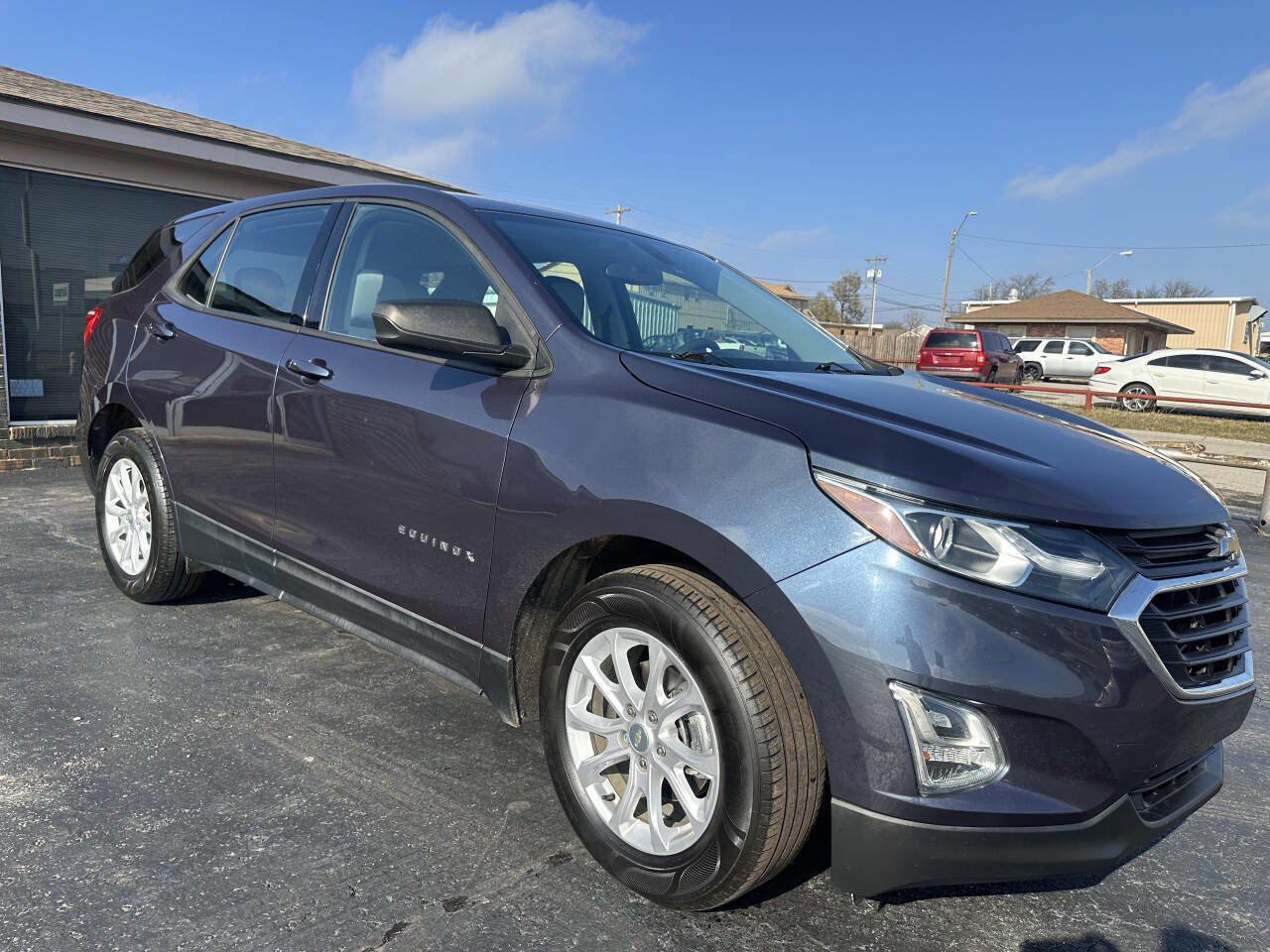 Used 2018 Chevrolet Equinox LS image 6