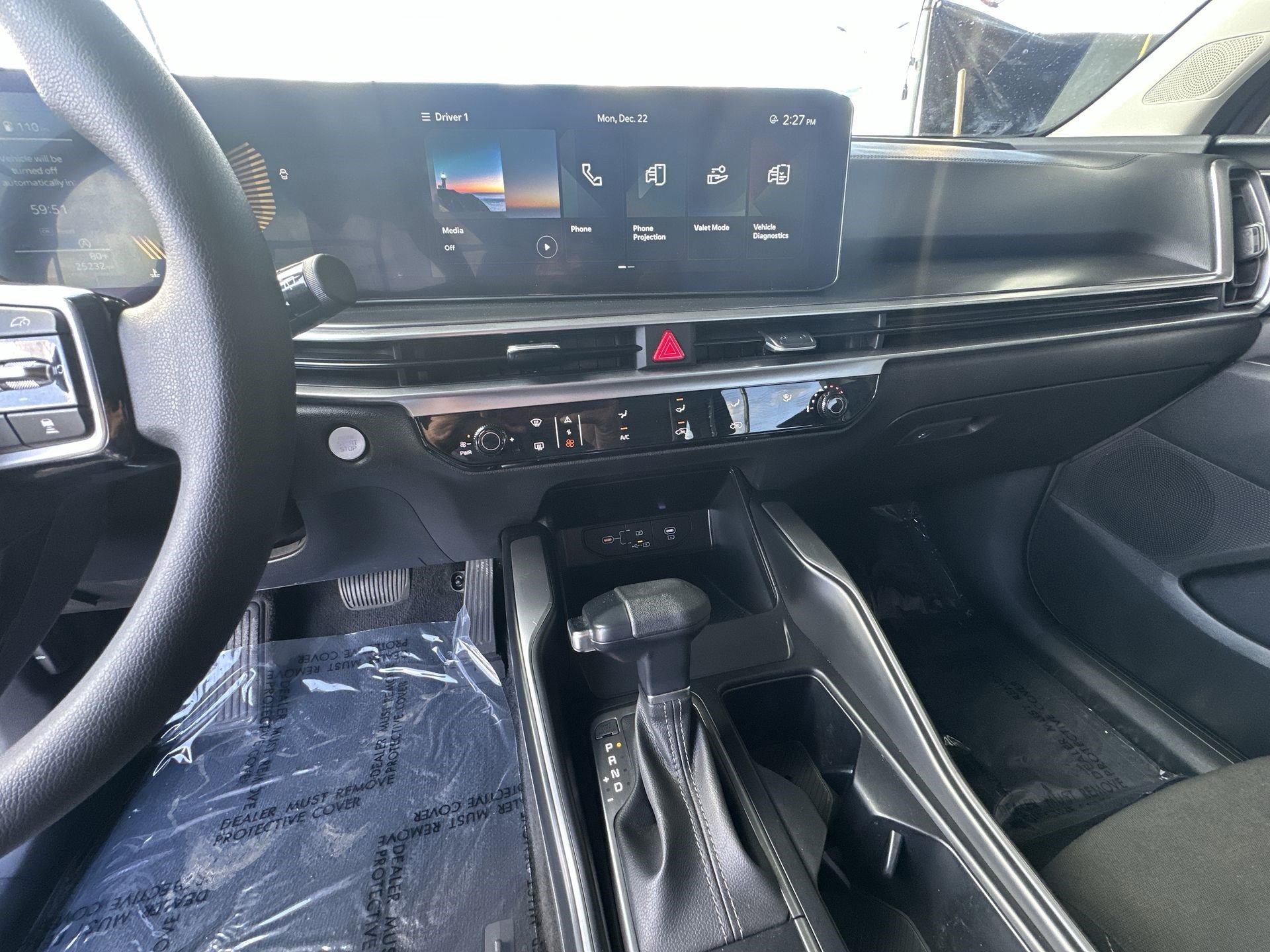 Certified 2024 Kia Sorento LX image 24