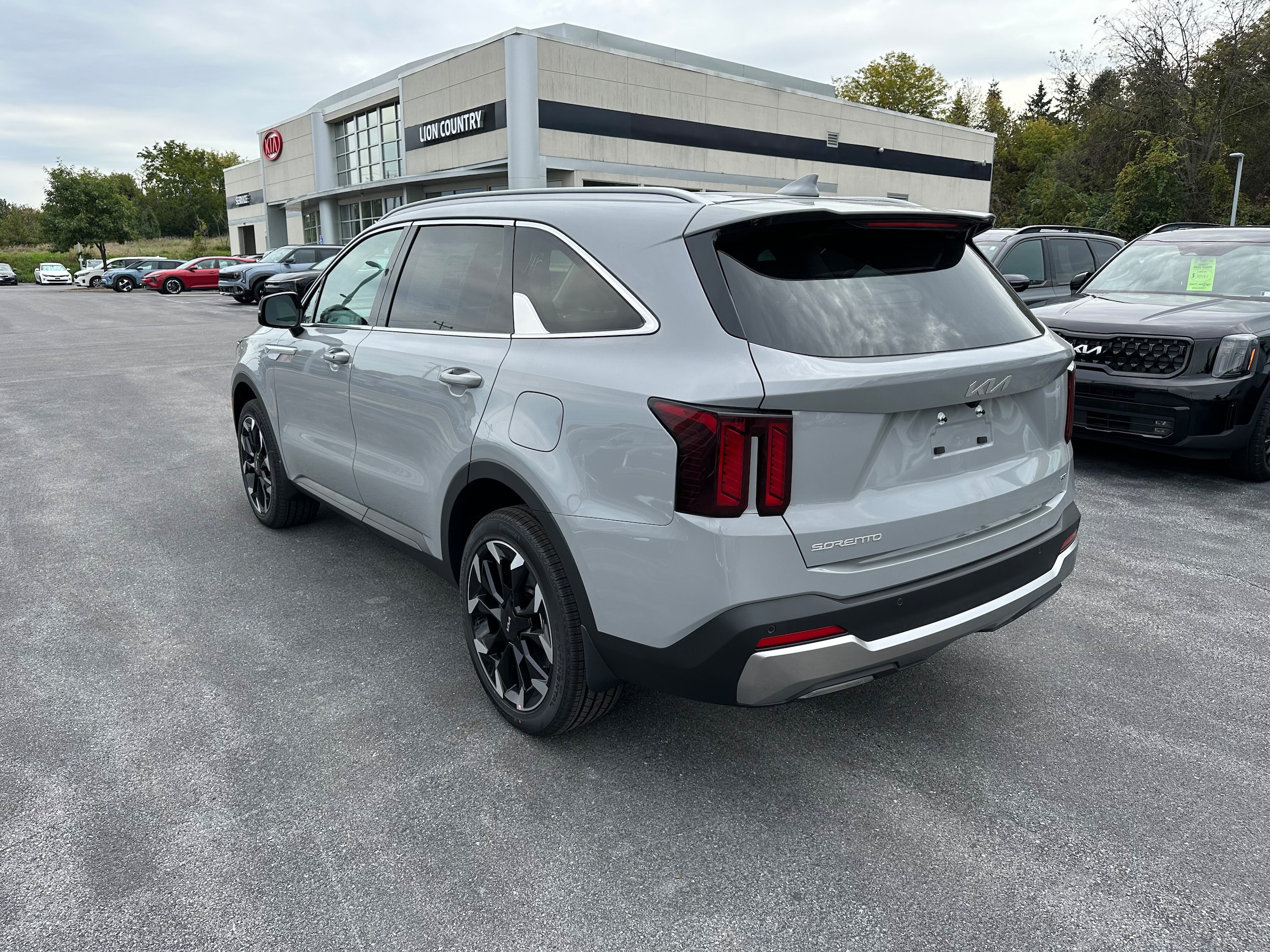 New 2026 Kia Sorento EX AWD/4WD image 7