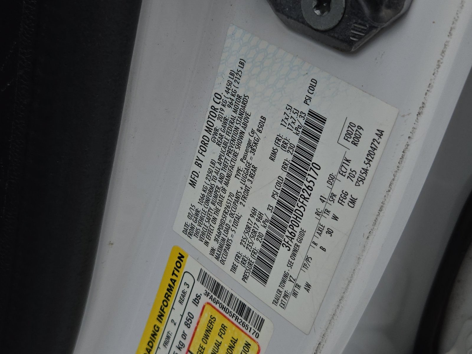 Used 2015 Ford Fusion SE FWD image 25