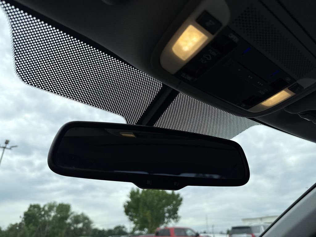 Used 2015 Acura TLX FWD image 22