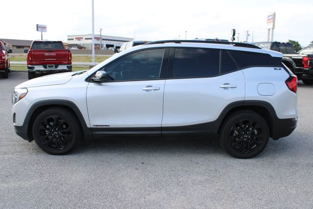 Used 2021 GMC Terrain SLE w/ Elevation Edition FWD image 9