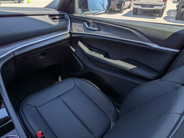 New 2026 Jeep Grand Cherokee L Limited AWD/4WD image 21
