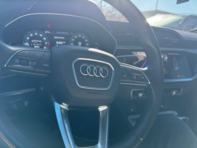 Used 2023 Audi Q3 2.0T Premium AWD/4WD image 9