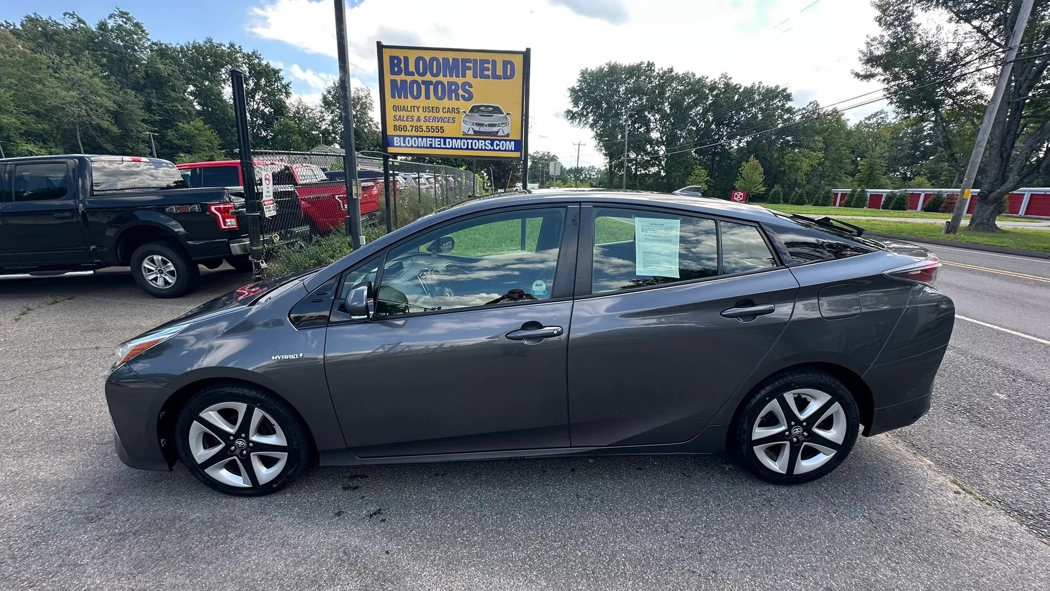 Used 2017 Toyota Prius Three Touring FWD image 8