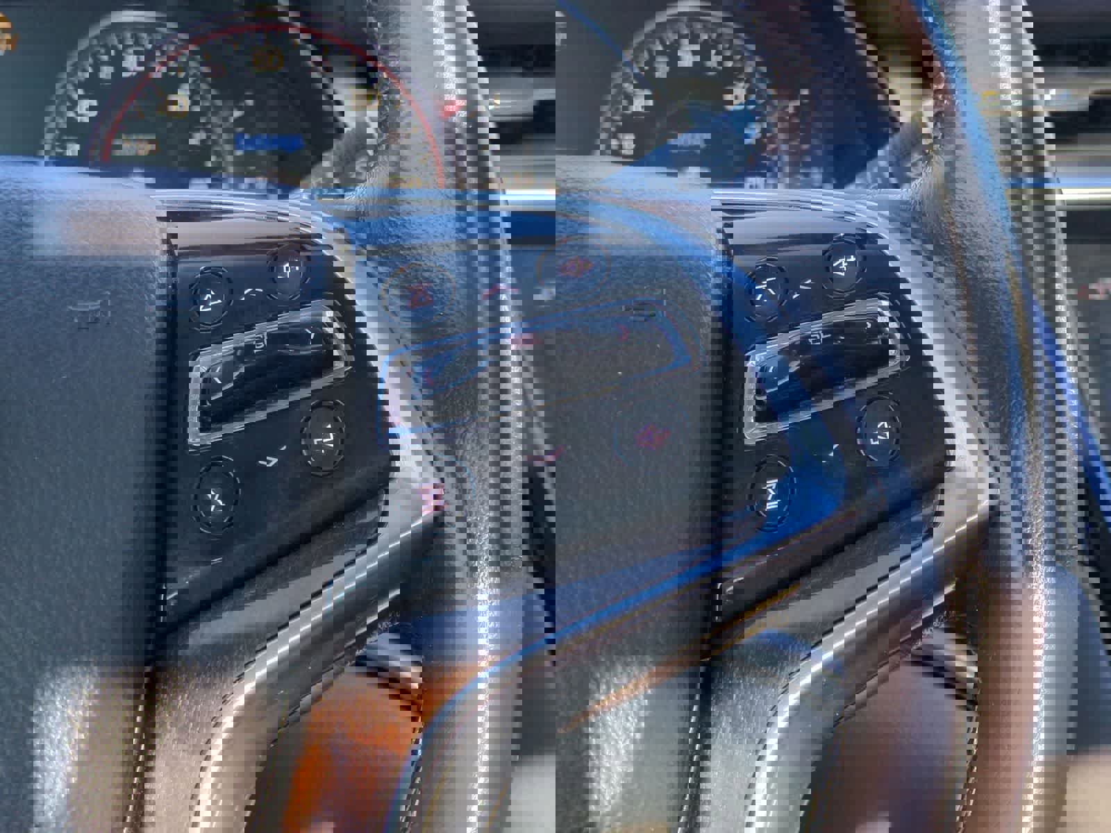 Used 2013 Cadillac XTS Premium image 26