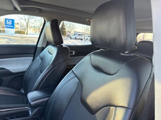 Used 2022 Jeep Compass Latitude w/ Sun and Sound Group image 12