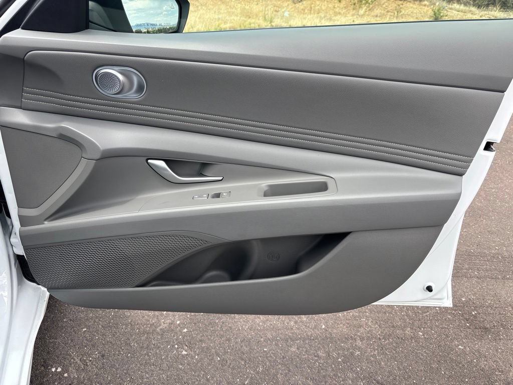 Certified 2026 Hyundai Elantra SEL Sport Premium FWD image 20