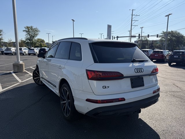 Used 2023 Audi Q7 3.0T Premium Plus w/ Premium Plus Package AWD/4WD image 3