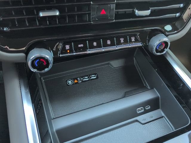 New 2026 Chevrolet Suburban LT w/ Comfort Package image 27