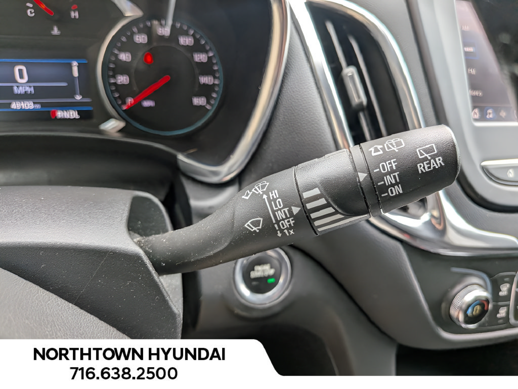 Used 2021 Chevrolet Equinox LT FWD image 24