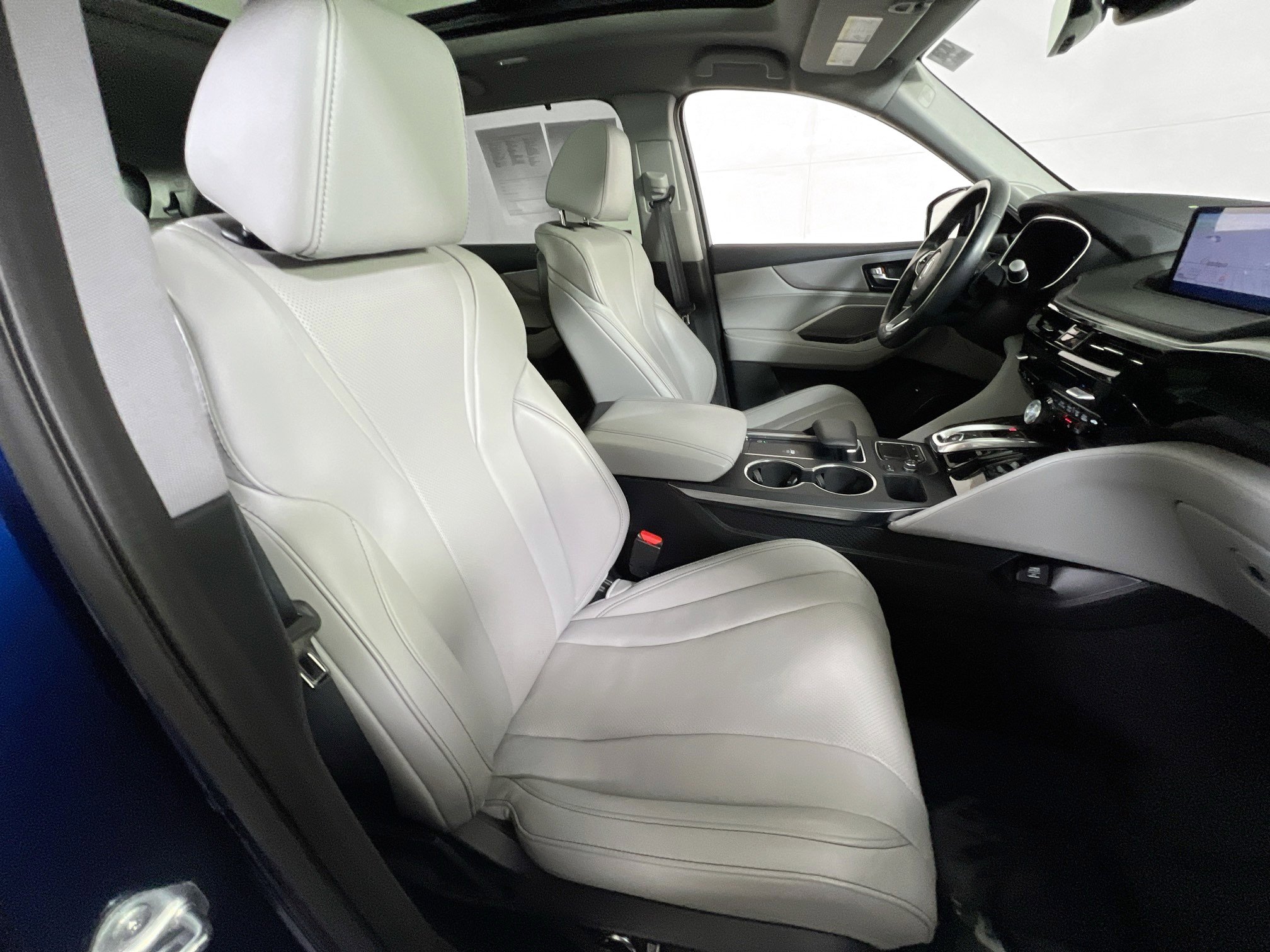 Used 2023 Acura MDX SH-AWD w/ Technology Package image 31