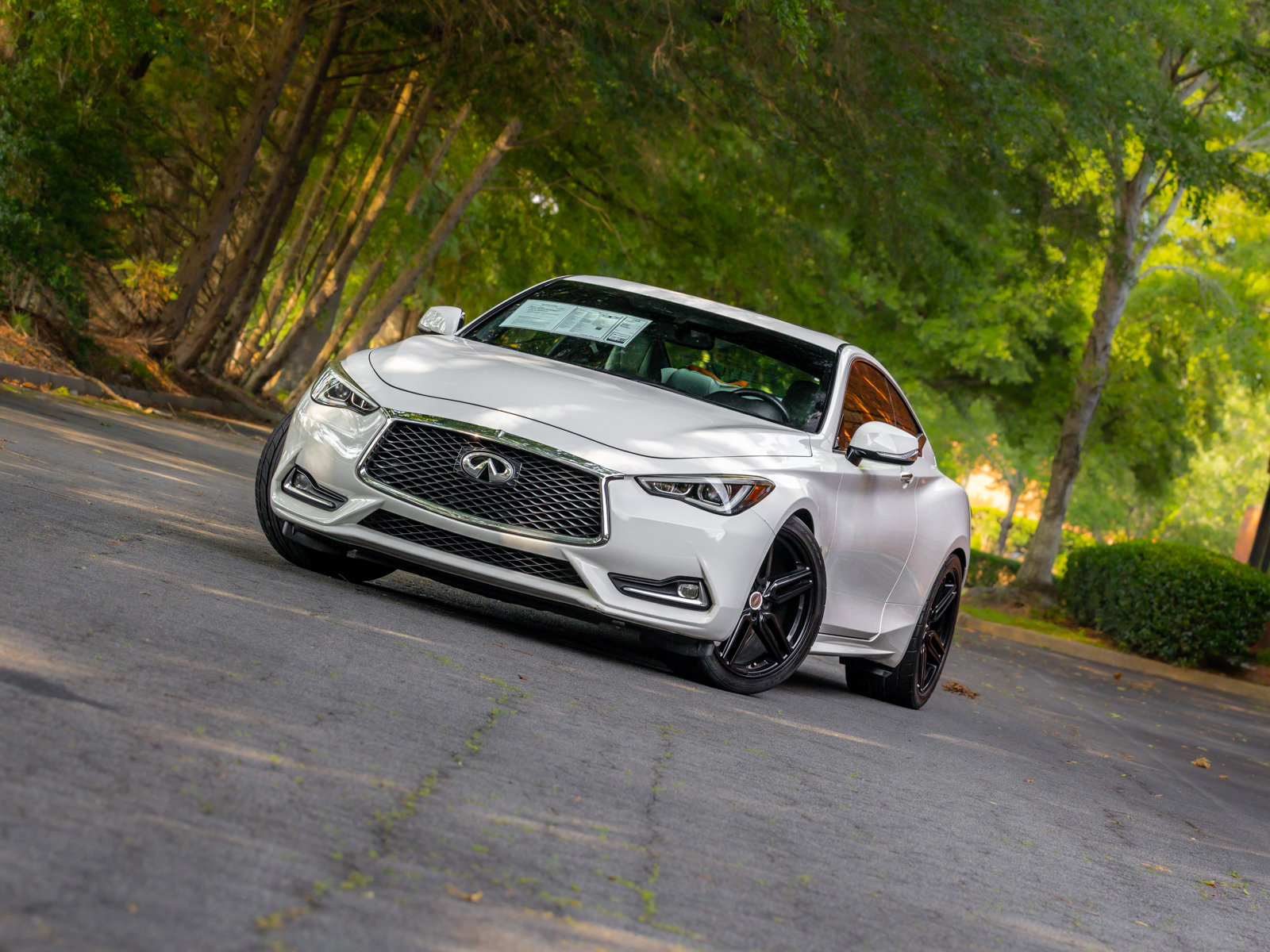 Used 2017 INFINITI Q60 3.0t w/ Premium Plus Package 3.0T RWD image 26
