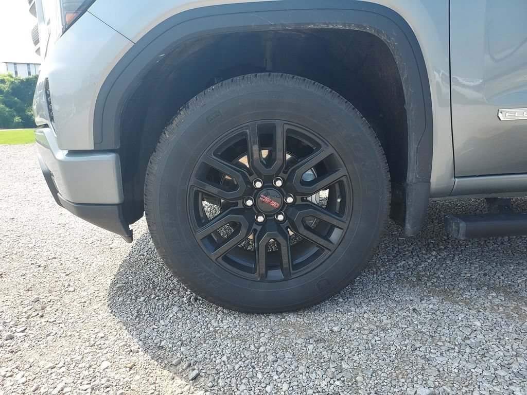 Used 2025 GMC Sierra 1500 Elevation AWD/4WD image 10