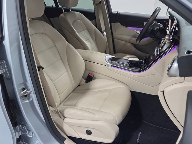 Used 2021 Mercedes-Benz GLC 300 4MATIC image 18