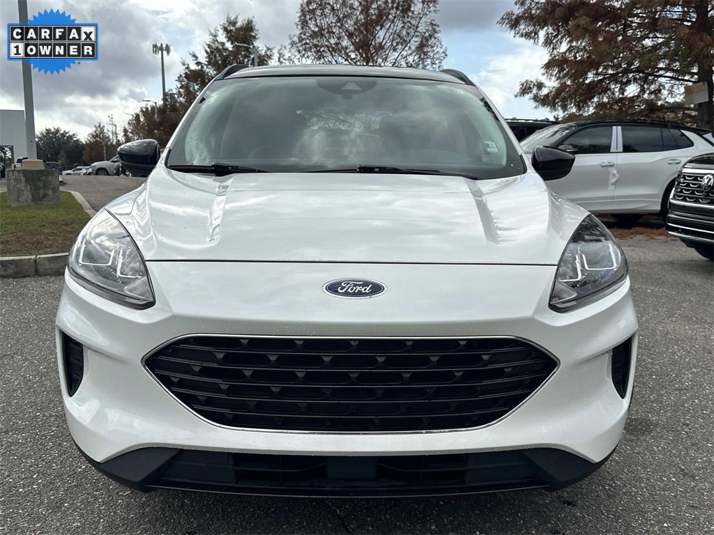 Used 2021 Ford Escape SE w/ SE Sport Appearance Package image 2