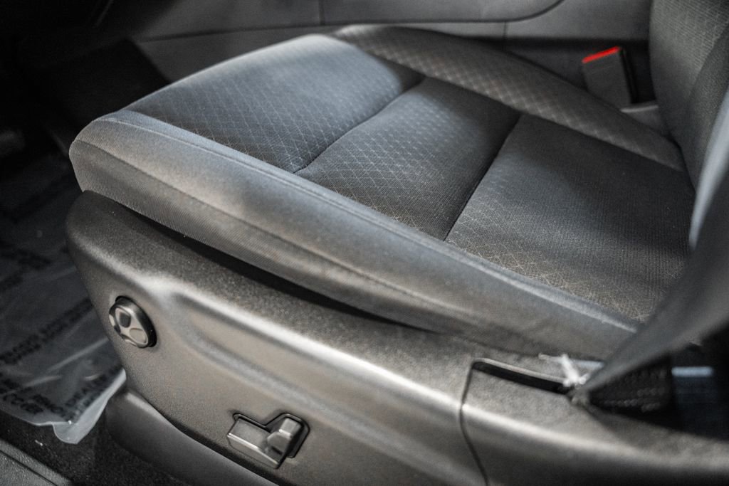 Certified 2019 Jeep Grand Cherokee Laredo w/ Security & Convenience Group image 34