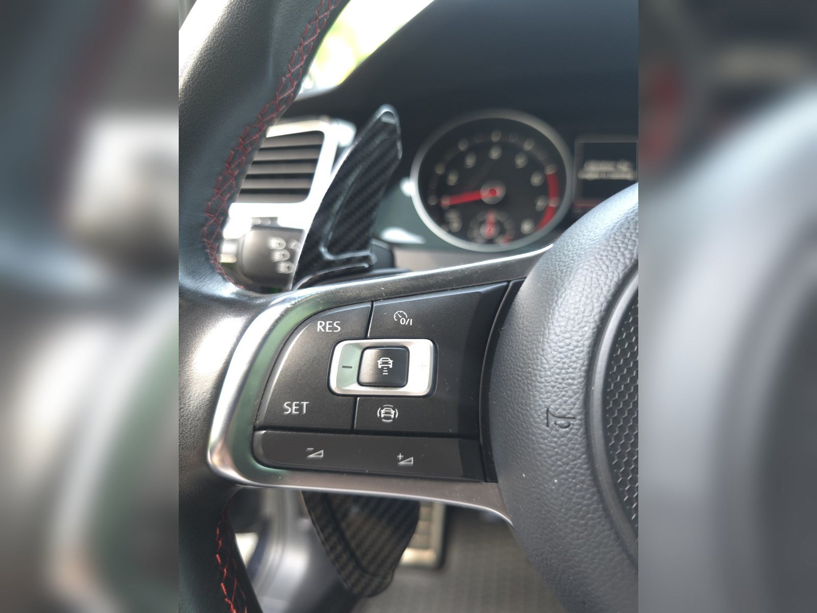 Used 2019 Volkswagen Golf 4-Door FWD image 18