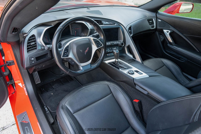 Used 2019 Chevrolet Corvette Stingray Coupe w/ Carbon Flash Badge Package image 43