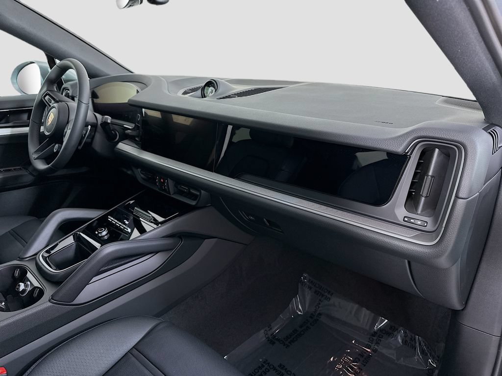 New 2026 Porsche Cayenne Coupe AWD/4WD image 30