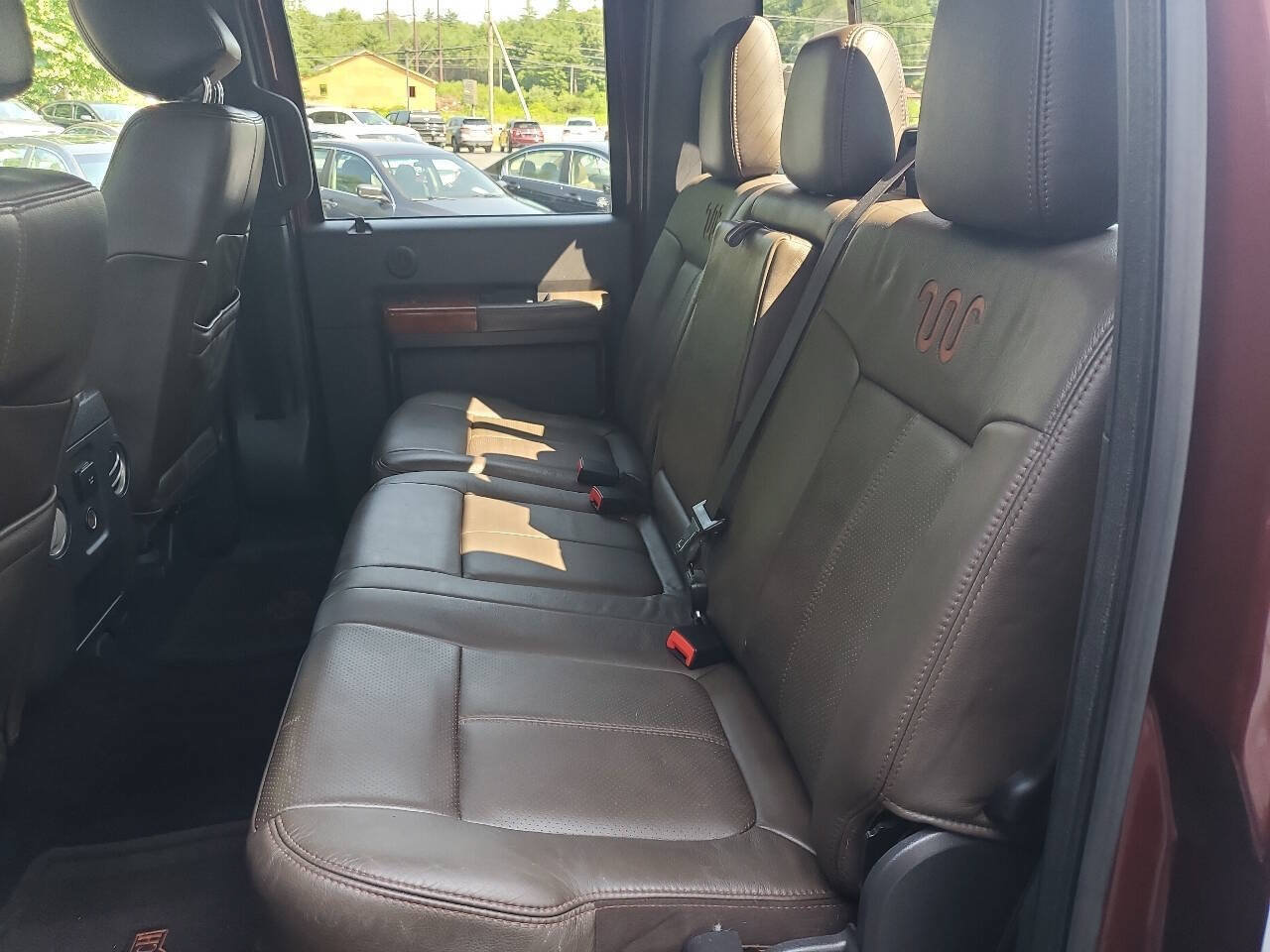Used 2015 Ford F250 King Ranch w/ King Ranch w/Chrome Package AWD/4WD image 11
