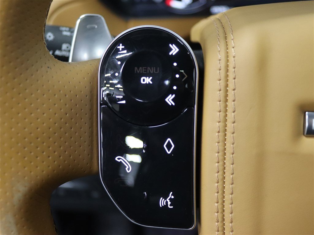 Used 2020 Land Rover Range Rover Velar R-Dynamic HSE image 30