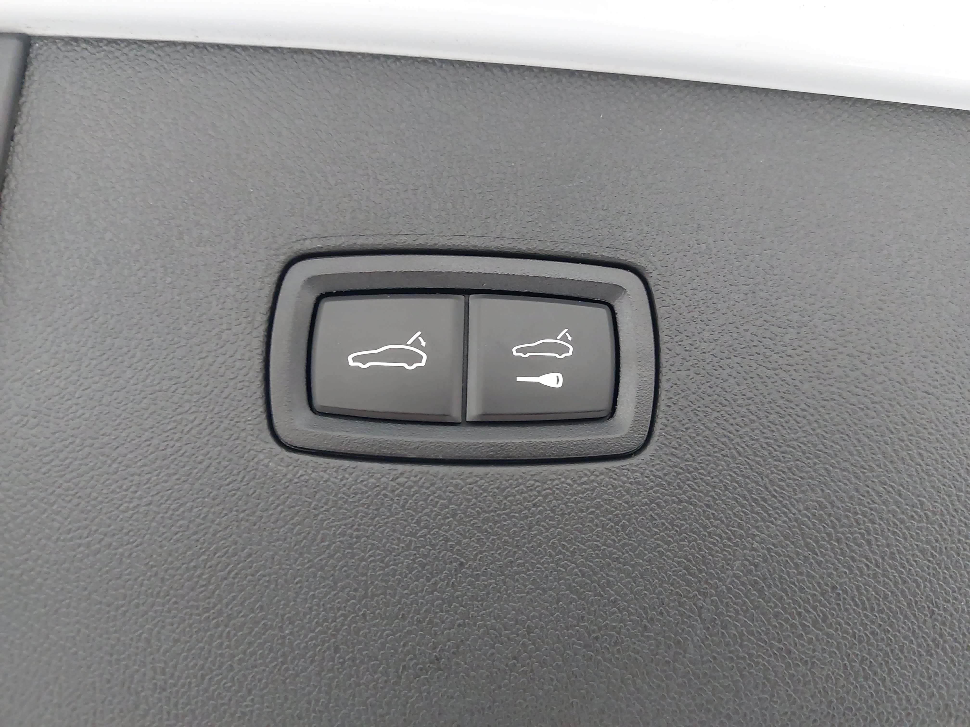 Certified 2023 Porsche Cayenne Platinum Edition AWD/4WD image 15