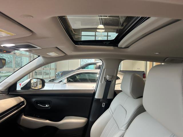 Used 2023 Honda HR-V EX-L image 16