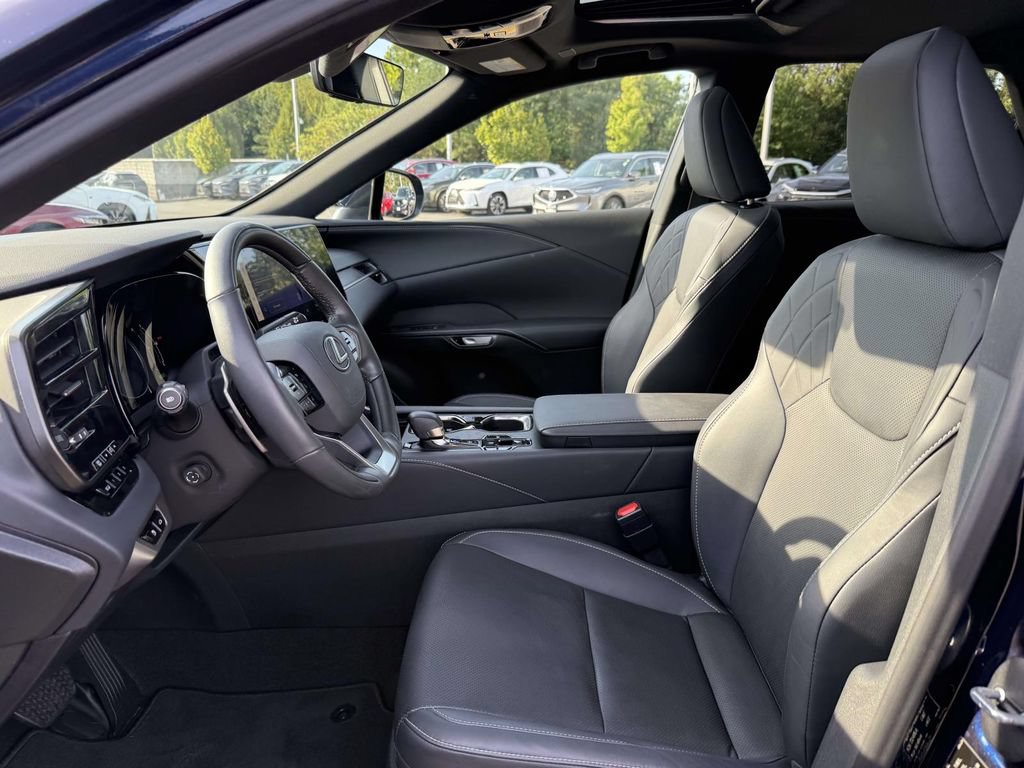 Used 2024 Lexus RX 350h w/ Convenience Package AWD/4WD image 13