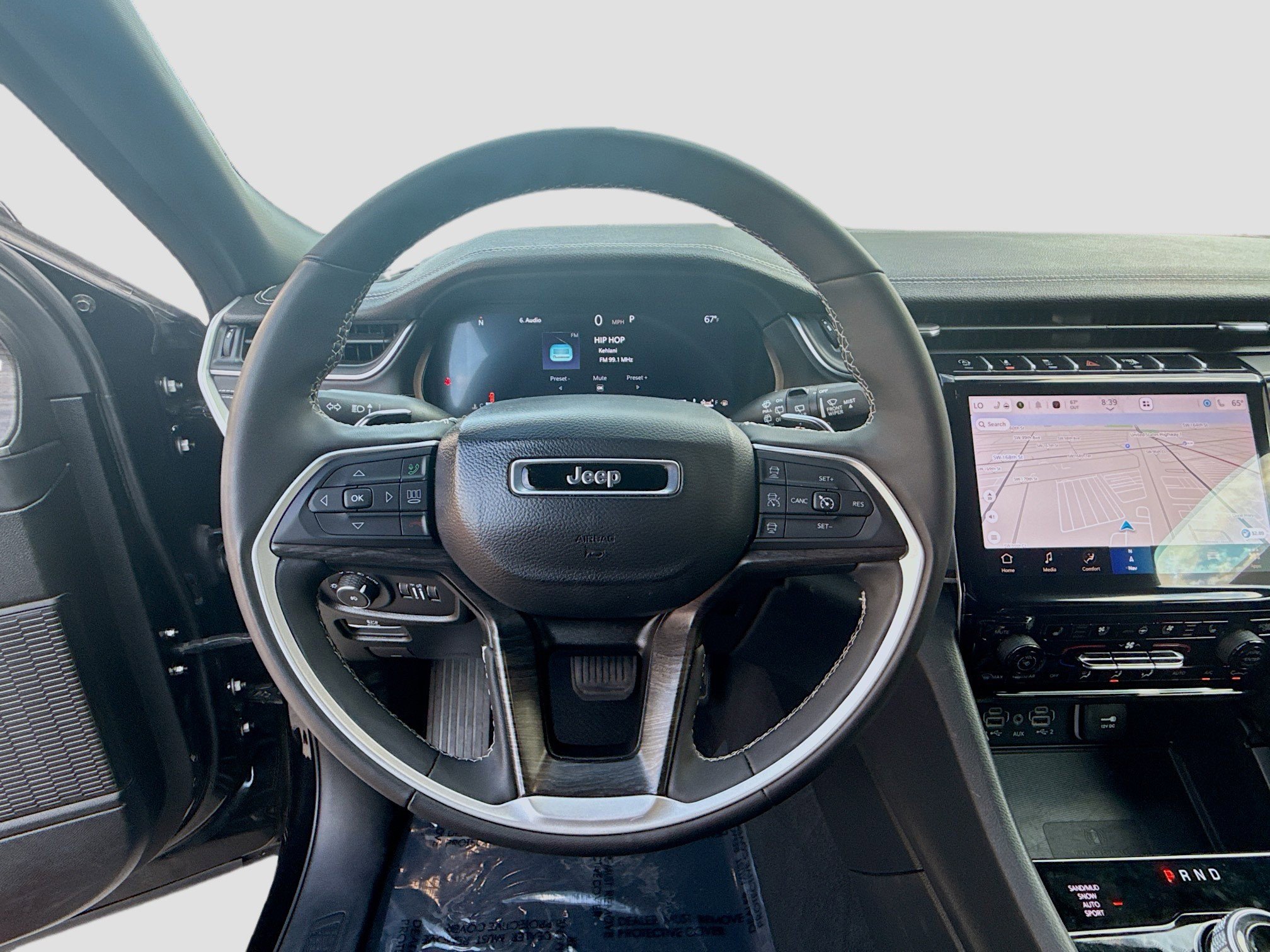 Used 2024 Jeep Grand Cherokee L Limited w/ Luxury Tech Group II image 8