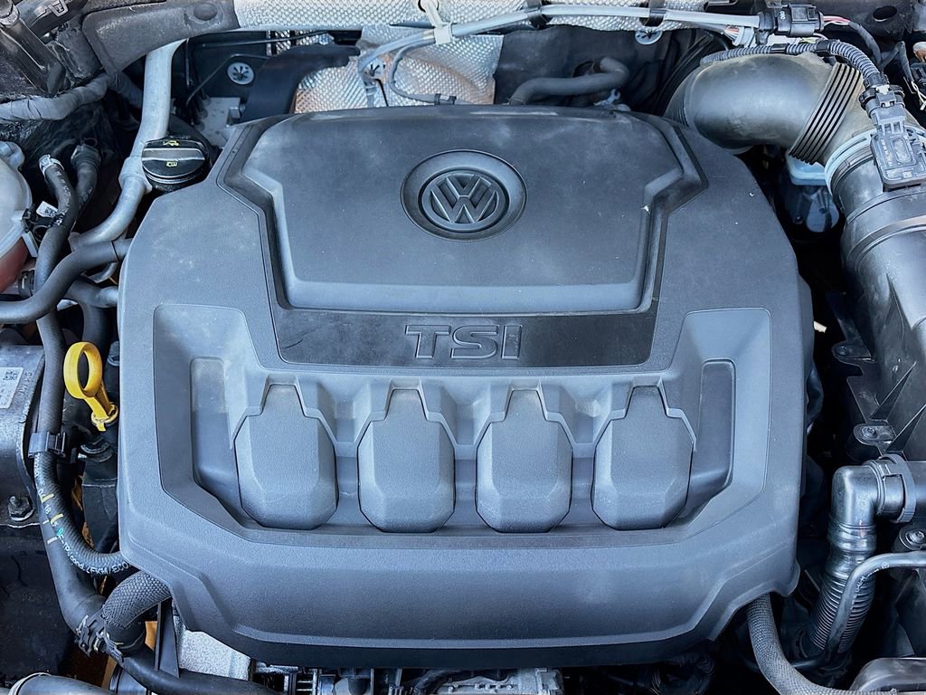 Used 2018 Volkswagen Tiguan SE w/ Front Fog Lights Package image 31