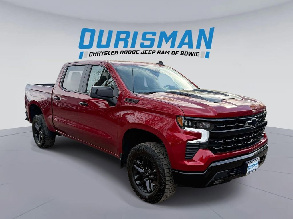 Used 2024 Chevrolet Silverado 1500 LT Trail Boss w/ Convenience Package II image 1