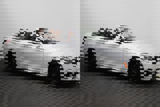 Used 2016 BMW 228i Convertible image 3