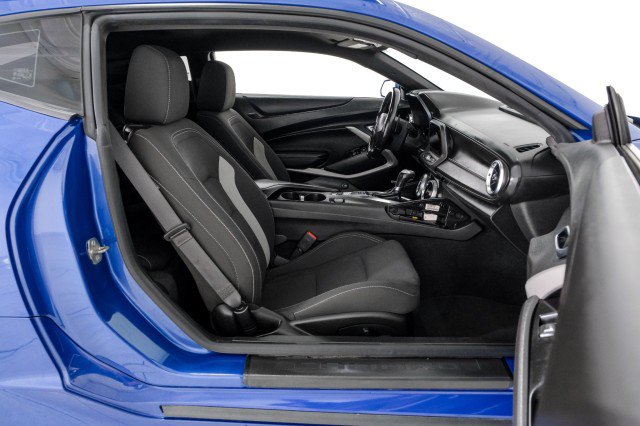 Used 2021 Chevrolet Camaro LT w/ Technology Package RWD image 31