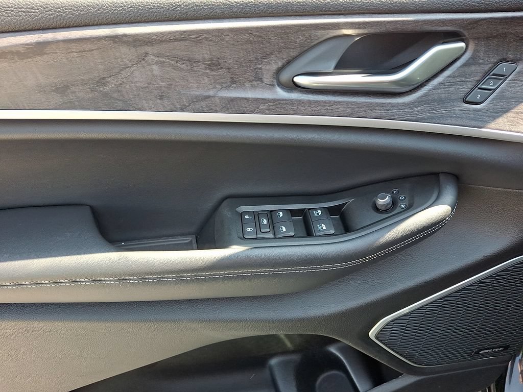 Used 2021 Jeep Grand Cherokee L Limited AWD/4WD image 17