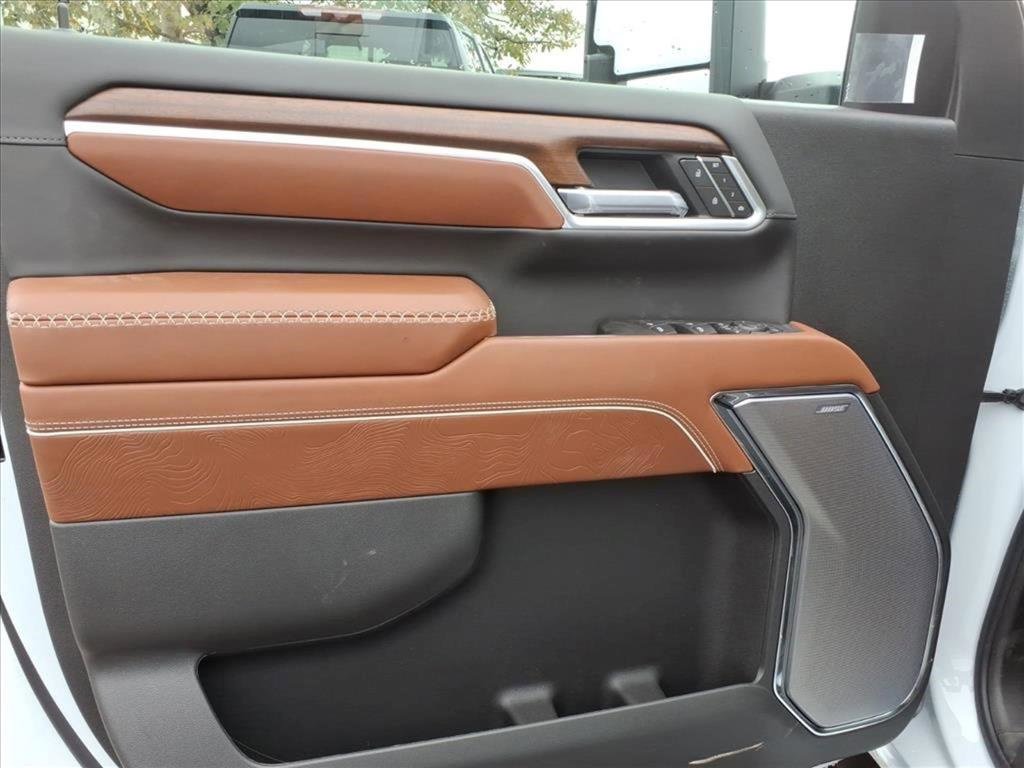 New 2026 GMC Sierra 2500 Denali Ultimate w/ Max Trailering Package image 13